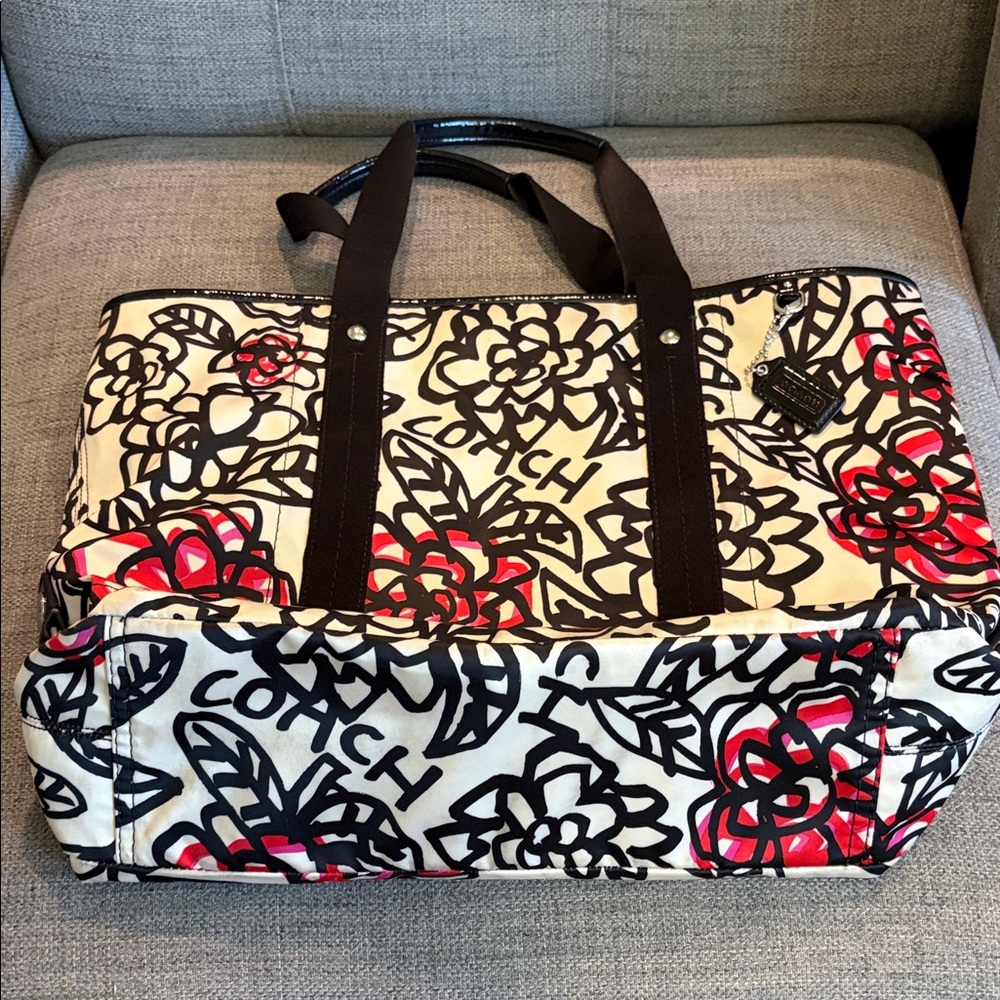 Rare Coach Glam Floral Tote Bag Black/White/Pink 💕🌺 - Picture 12 of 17
